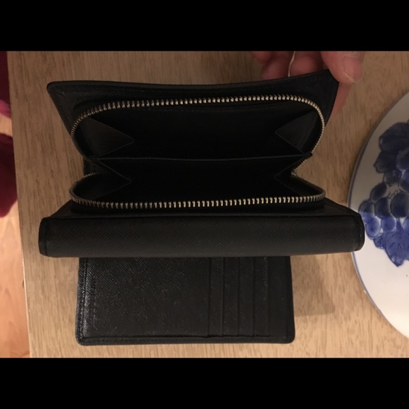 wallet - Picture 3 of 5